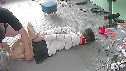 Sexy young squirting for you