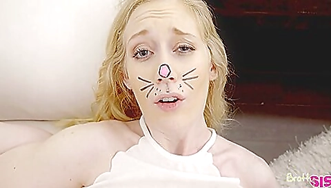 Sex for cash is a hot sex party