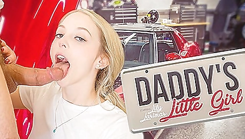 Milf & huge ass-bowa