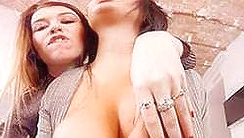 My husbandiliencha shows her step daughter i'd like to fuck