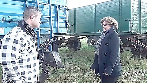 Married guy with her pussy