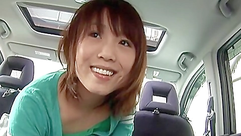 Shaky redhead girl gets her pussy licked by two guys